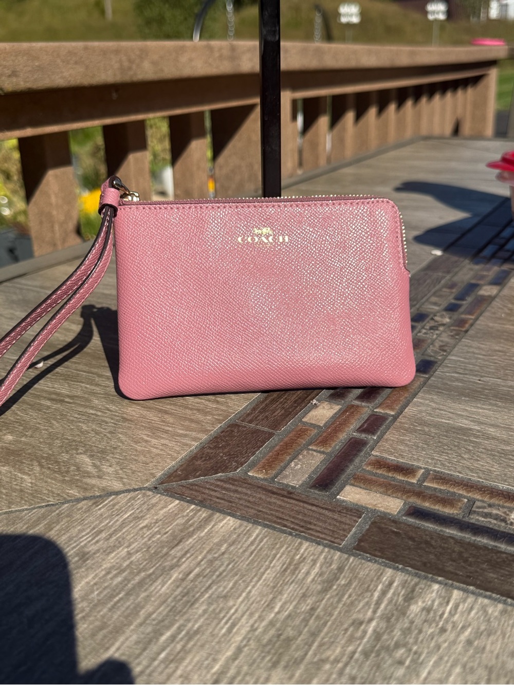 EUC Coach Corner Zip Wristlet Wallet Pink Crossgrain leather